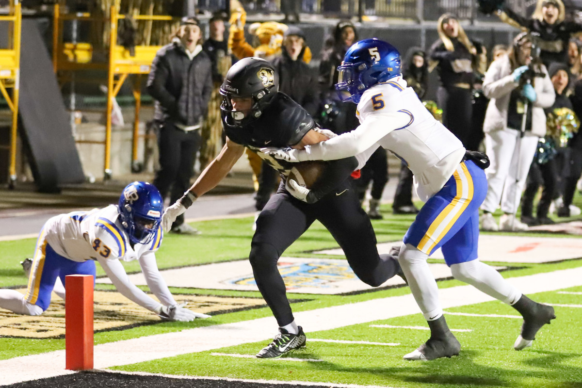 CJ Brown was originally a running back but moved to receiver in high school. (Photo by Scott Miller)